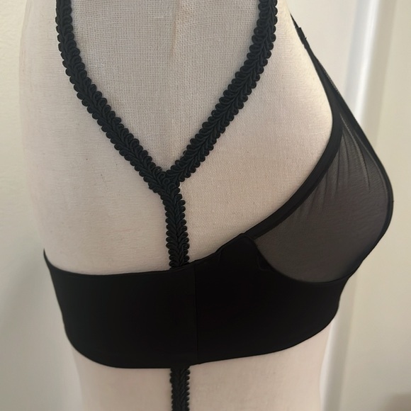 Sexy black bra - Picture 4 of 7